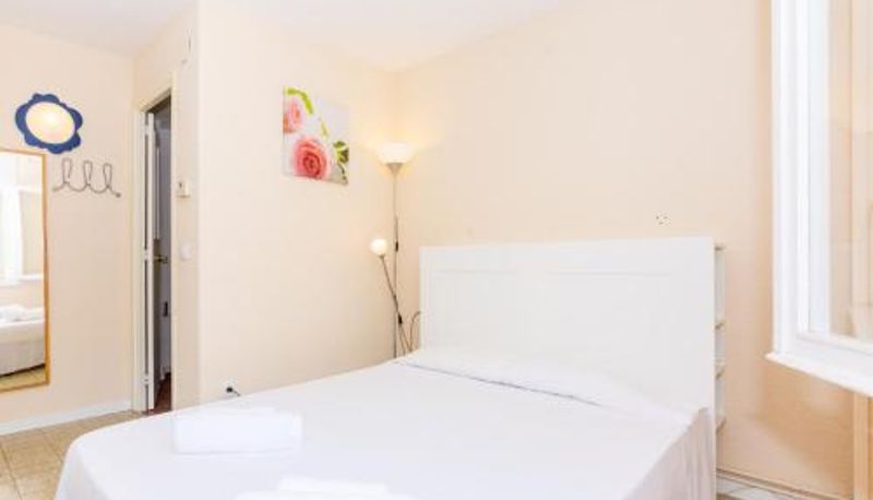 Apartament - HomeHolidaysRentals Diana