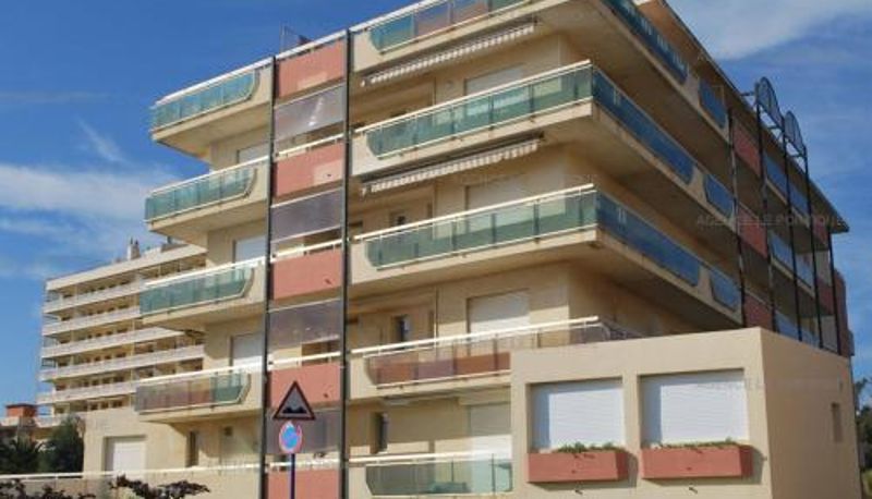 Standart oda - plage à 10m  parking  vue mer  4 pers T2 cabine