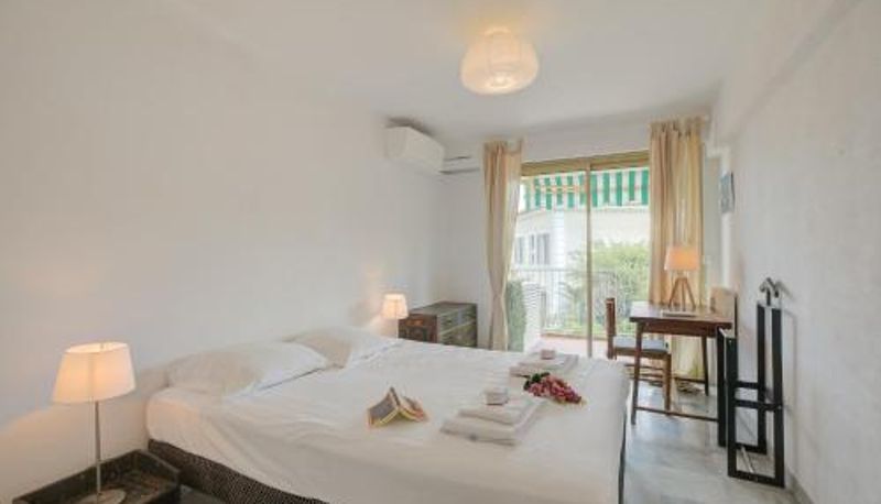 Daire - L'Ermitage - Apartment with Terrace - Happy Rentals