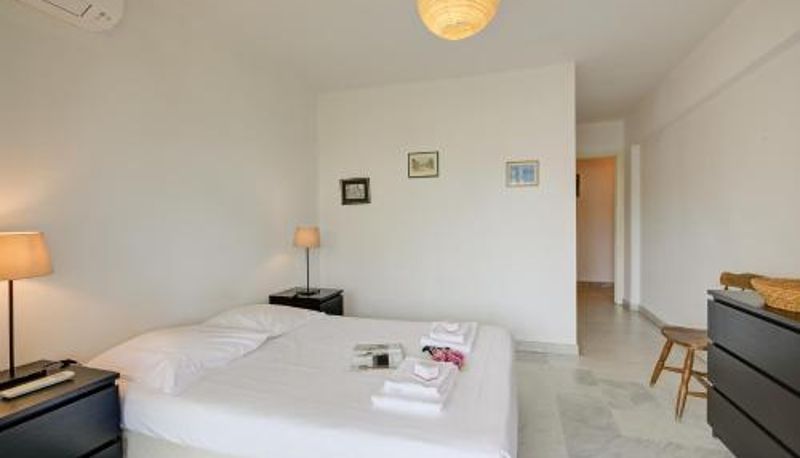 Daire - L'Ermitage - Apartment with Terrace - Happy Rentals