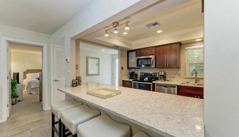 Info - Sea Grape Inn 5- BEACHFRONT Property