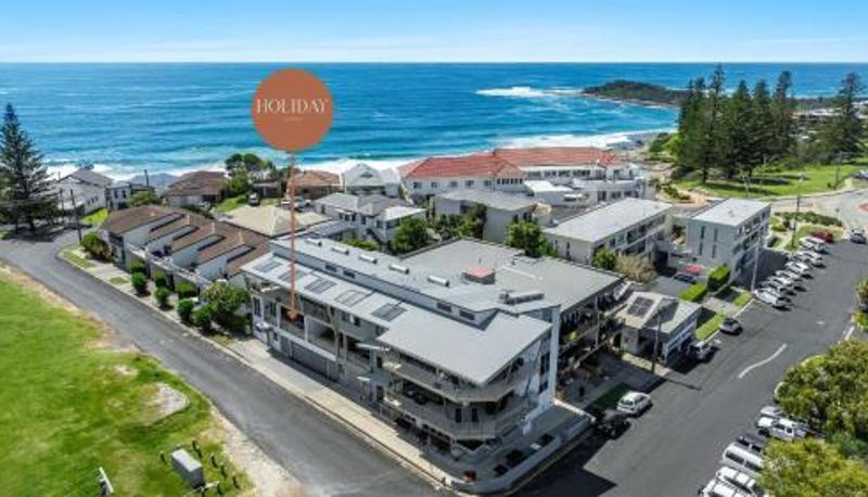 Área exterior do hotel - Pilotage 3 - Lighthouse Views & Coastal Living in the Heart of Yamba - Holiday Yamba