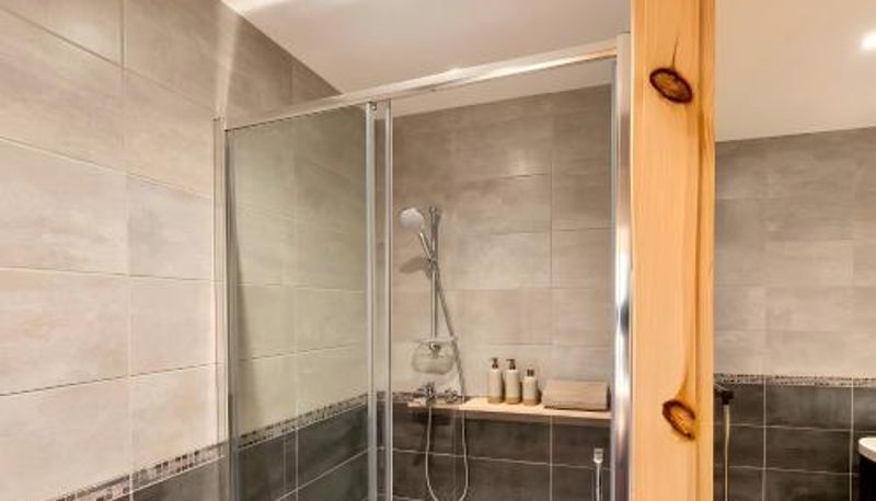 Daire - CASA-Grand Laus: Duplex familial sauna et jacuzzi