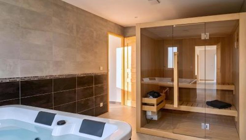Daire - CASA-Grand Laus: Duplex familial sauna et jacuzzi
