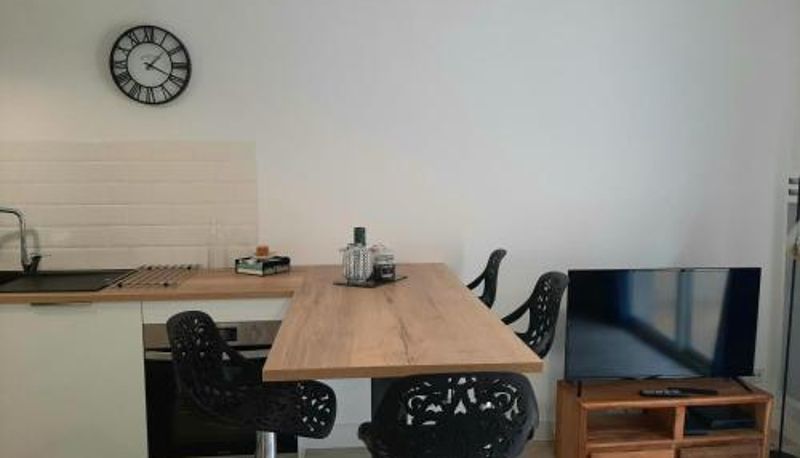 Standardzimmer - parking inclus  proche centre et plages Appartement cosy avec balcon