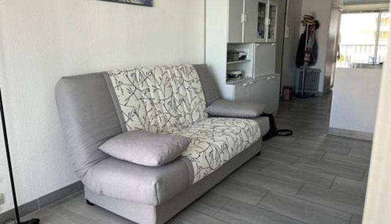 Camera standard - Proche plage et commerces - FR-1-749-70  Parking privé Appartement T2 au Cap d'Agde - 6 pers