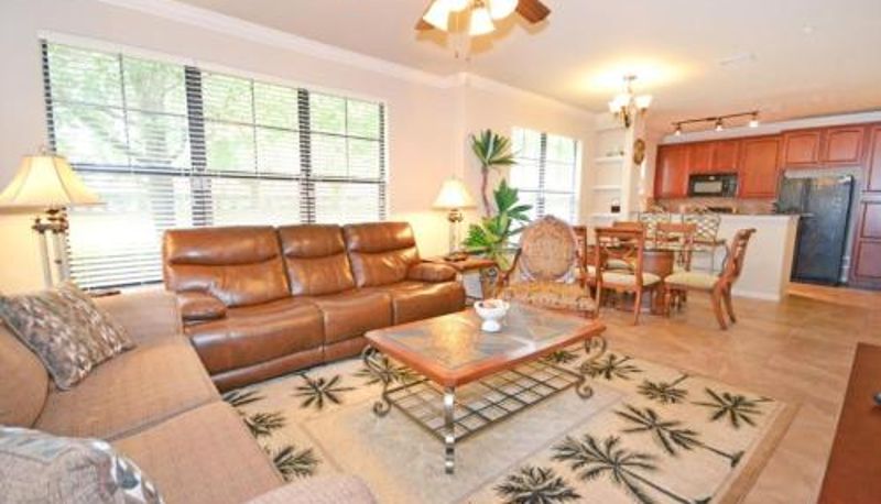 Bilgi - Under the Palms condo