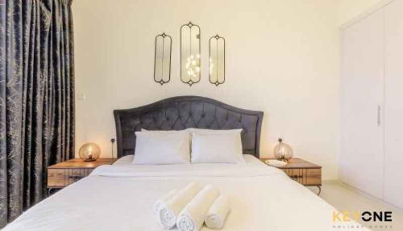 Info - Viridis Living Chic and Spacious 1BR