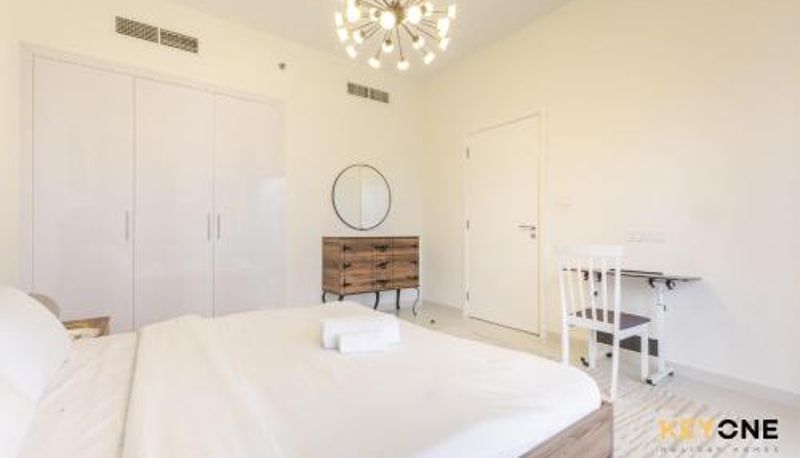 Info - Viridis Living Chic and Spacious 1BR
