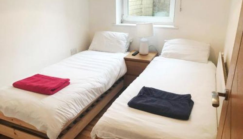Standardzimmer - 1 Fitzhamon Embankment APARTMENTS opposite Principality Stadium - LONG STAY OFFER