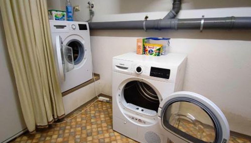 Info - Monteursunterkunft Straßlach- Fitters' accommodation with shared Kitchen & Garden