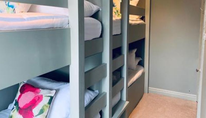 Apartment - The Gillygate Gathering - City Centre - Sleeps Up To 18