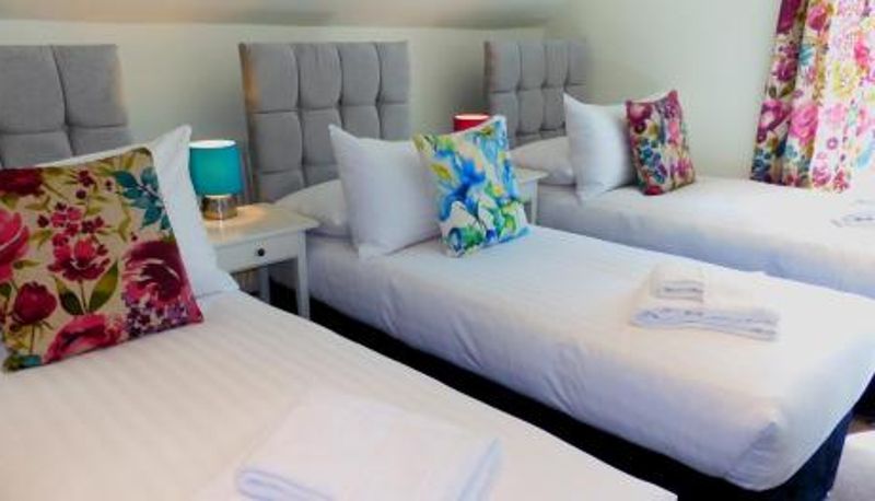 Apartment - The Gillygate Gathering - City Centre - Sleeps Up To 18