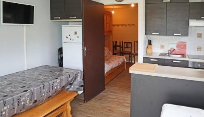 Standart oda - proche station  parking Grand studio 5 personnes avec balcon