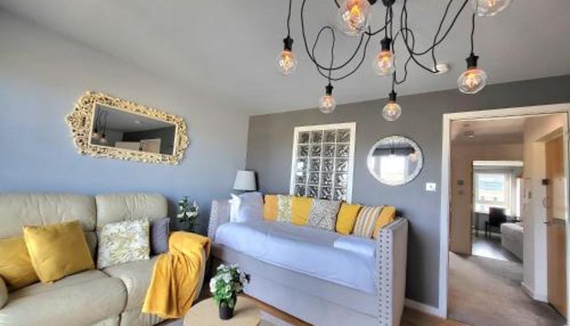 Daire - Beautiful 2 bed Apt  Sleeps 6 4 Separate Beds