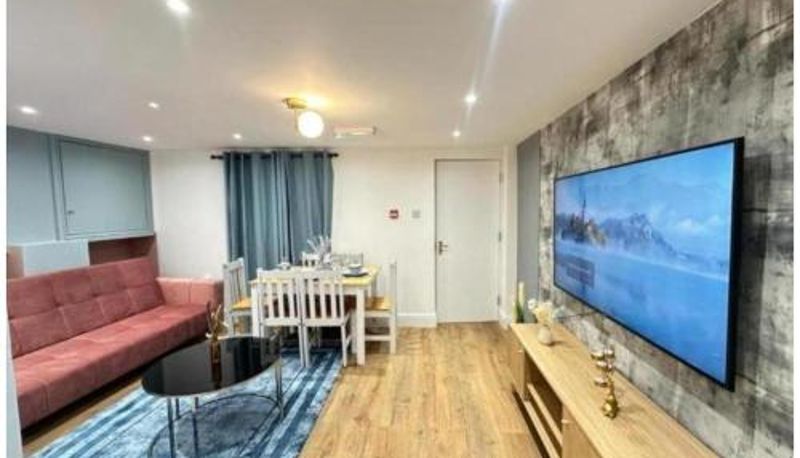 Info - Star Street Apartment-FB