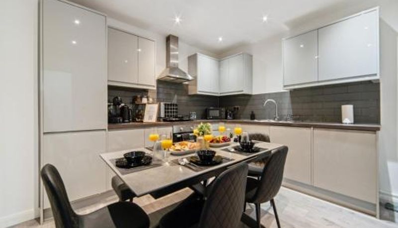 Apartment - The Sapphire Suite - 2BR 2Bath City Centre