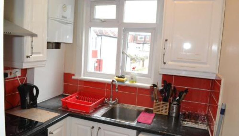 Daire - Nice 3 Bedroom Apartment - Ealing
