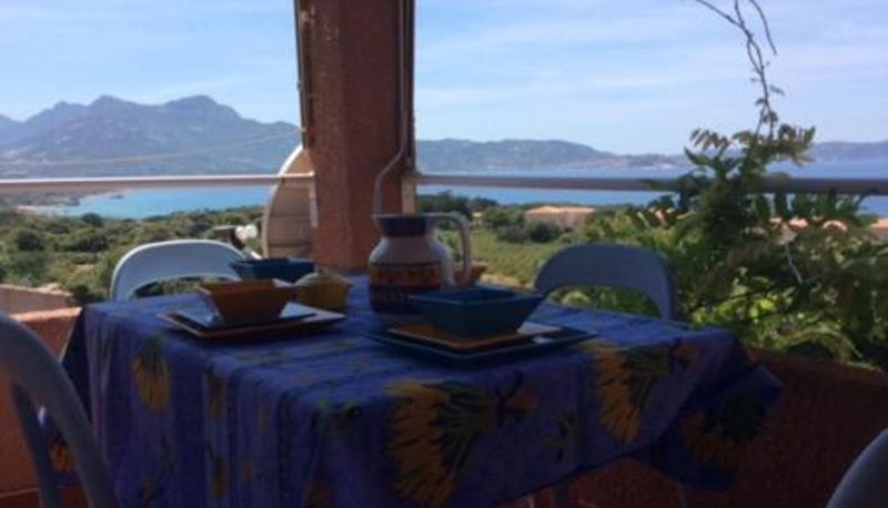 ホテルの屋外エリア - La terrazza sulla baia di Calvi