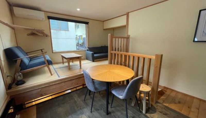 Info - Yubaba House Downtown Apartments