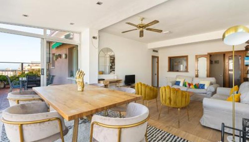 Info - Sunny 3BR2BA w Private Terrace AC