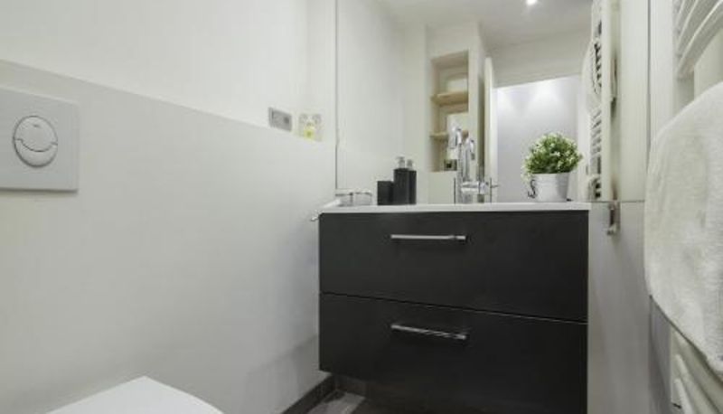 Badezimmer - Apt Le Concordia 4 Chic 2BR in Chamonix Centre | Ski - Happy Rentals