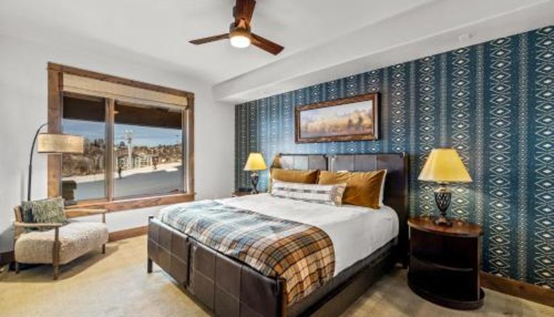 Camera standard - Edgemont 2305 - Luxury Condo with Unbeatable Backdoor Ski Access & Winter Shuttle!