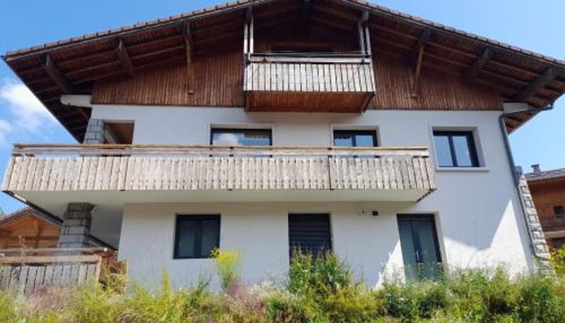 Info - 2-Bedroom Apartment in the Village Centre