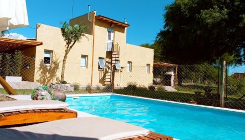 Piscina - El Rincón de Alejo