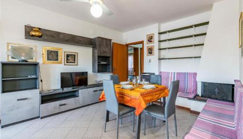 Appartement - 2 Bedroom Lovely Apartment In Grosseto