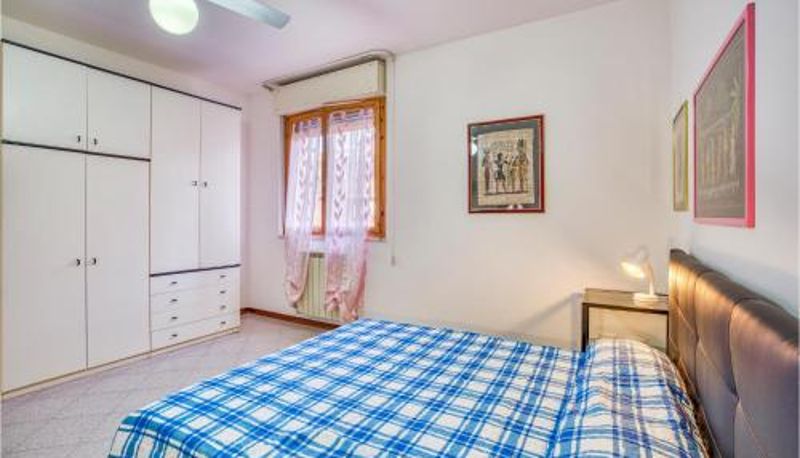 Appartement - 2 Bedroom Lovely Apartment In Grosseto