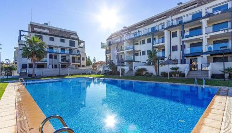 Piscina - Beach Front Apartment In Denia With Wifi