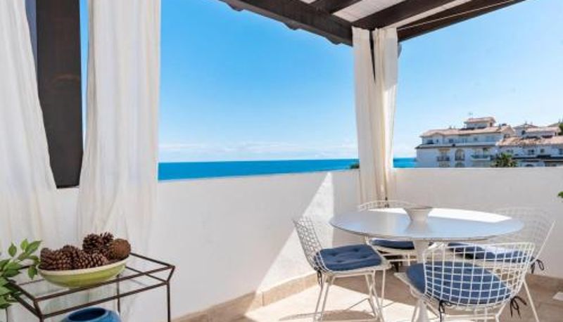 Standart oda - Frontline Mediterranean Escape