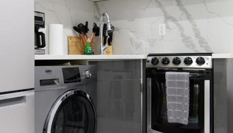 Chambre Standard - 78-3B New Junior 1 BR Prime UES WD in unit
