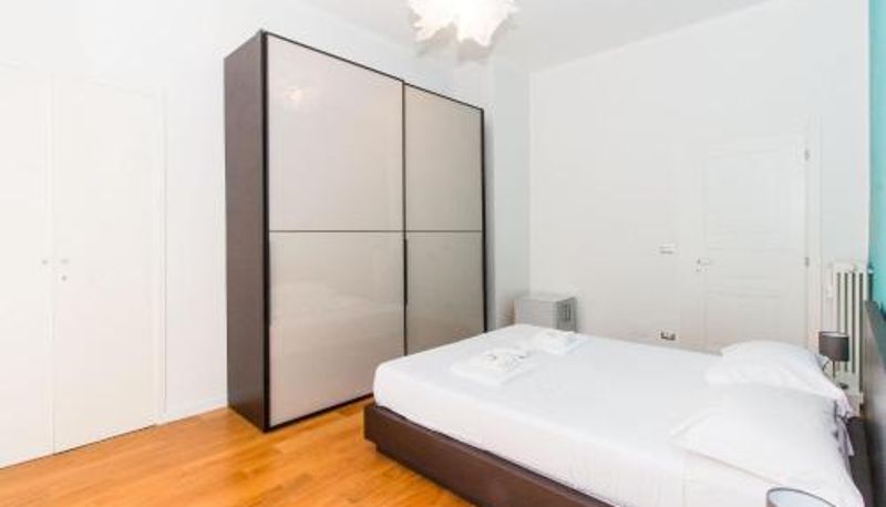 Appartamento - GuestHost - Porta Nuova & Parco del Valentino Roomy Flat
