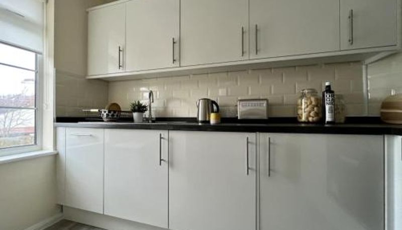 Apartamento - newly refurb 2 bed flat with FREE PARKING CENTRAL