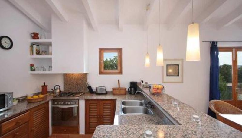 Oda içinde mutfak alanı - Finca Can Xanet