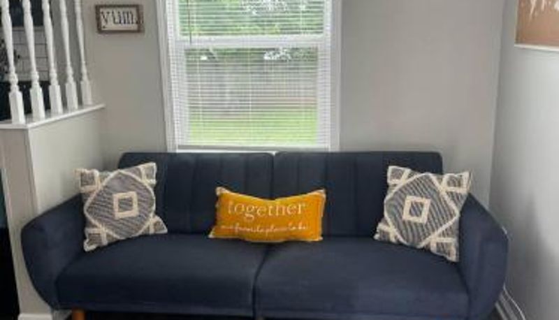Info - Newly Renovated Cozy Place Minutes From The Lake