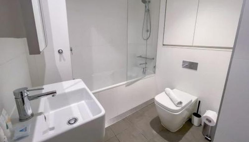 Camera standard - 2BR Apt in Docklands WiFi City walk Water nearby
