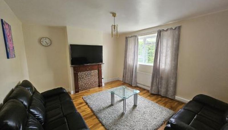 Información - Newly decorated 2 bedroom flat in South East London