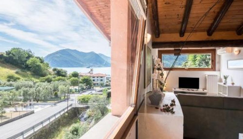 Apartment - Mansarda con vista lago