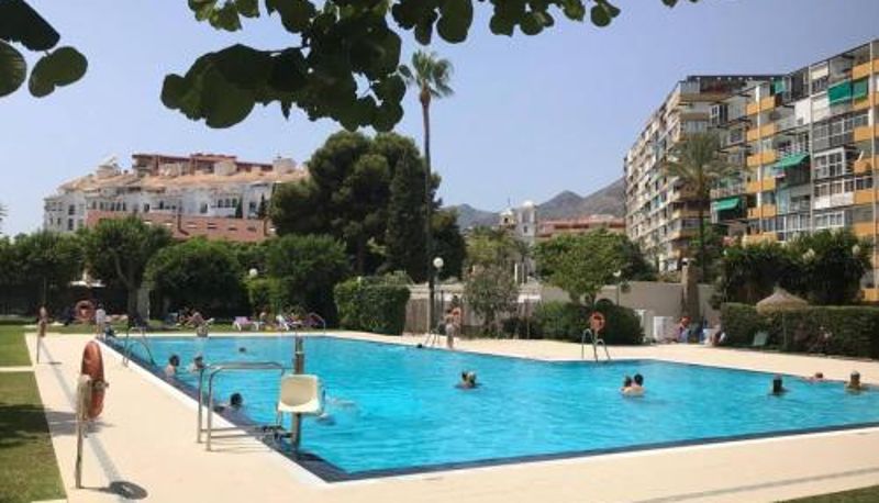 Apartament - Central Apartment With Seaview Terrace And Pool