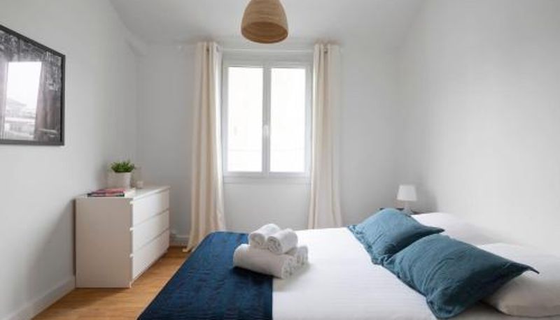 Chambre - Harmonie - Magnifique appt proche Cité des Congrès