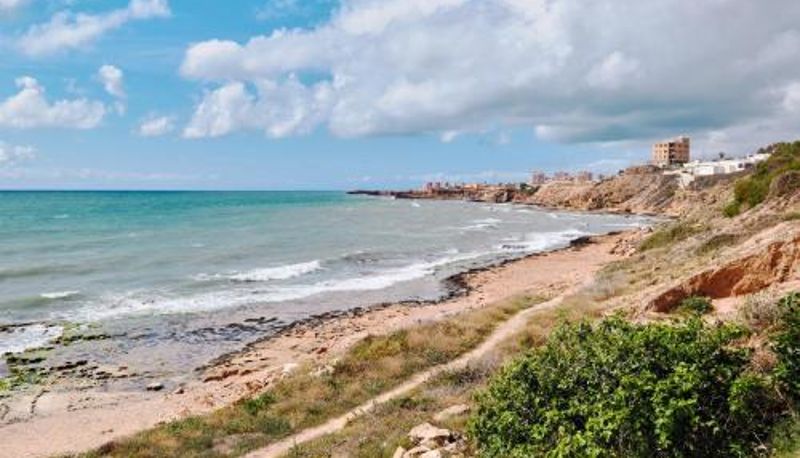 Standart oda - Espanhouse Martina First line sea view apartment with pool