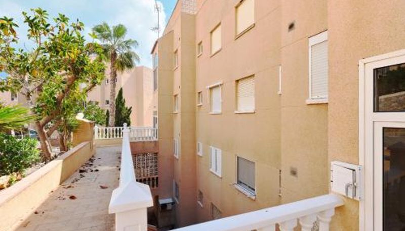 Standart oda - Espanhouse Martina First line sea view apartment with pool
