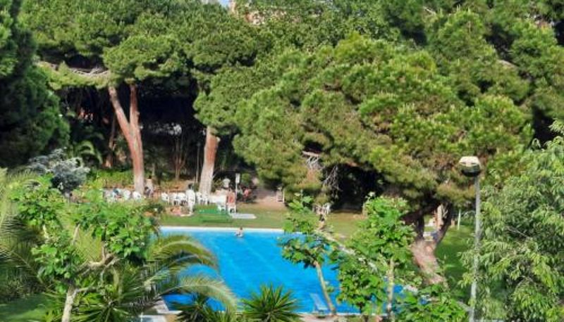 Apartamento - Bright with pool near the beach and Barcelona by train