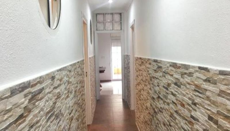 Informacje - Cozy apartment with sea view in Valencia 100 m²!