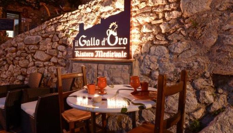 Sala śniadaniowa w restauracji - Relais Borgo Lizori Country House
