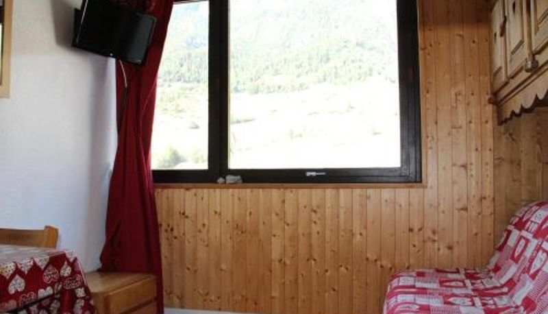 Info - proche commerces et services à Val-Cenis  skis aux pieds Studio cosy pour 2/3 pers.
