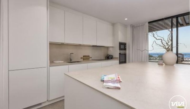 Appartement - Terrace & Sea View  Sauna  Gym ViVi Homes - Alma Pool